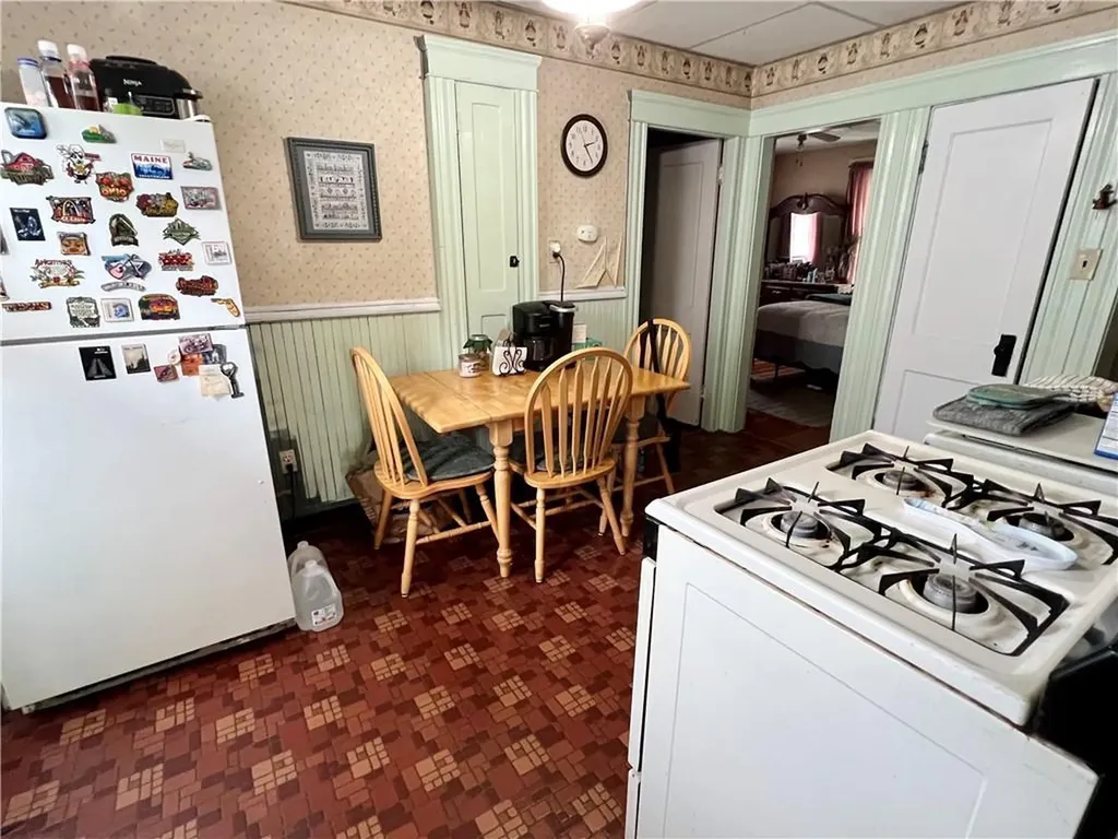 56 Asylum Street Woonsocket RI 02895