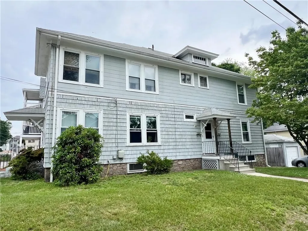 56 Asylum Street Woonsocket RI 02895