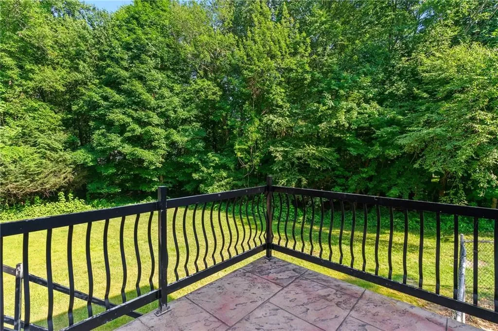 24 Tallyho Road Cumberland RI 02864