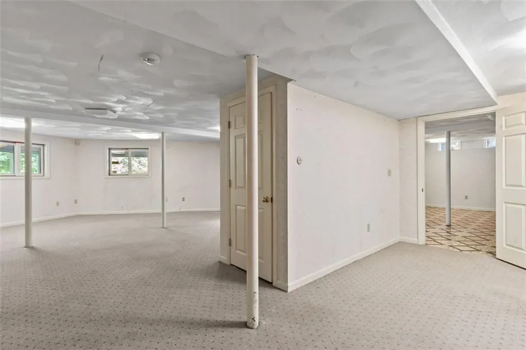 24 Tallyho Road Cumberland RI 02864