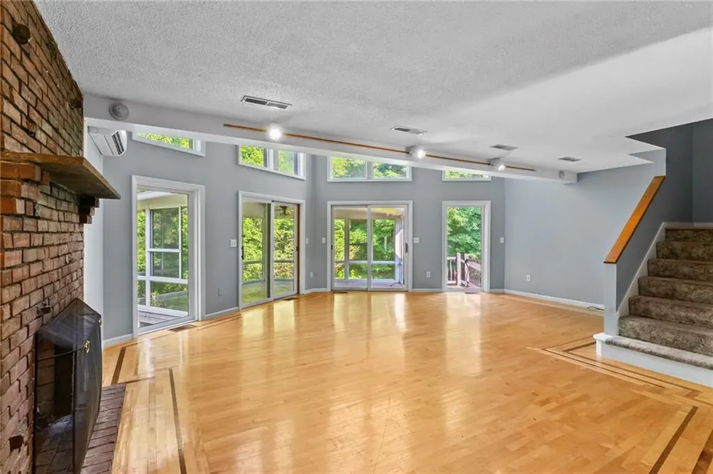 24 Tallyho Road Cumberland RI 02864