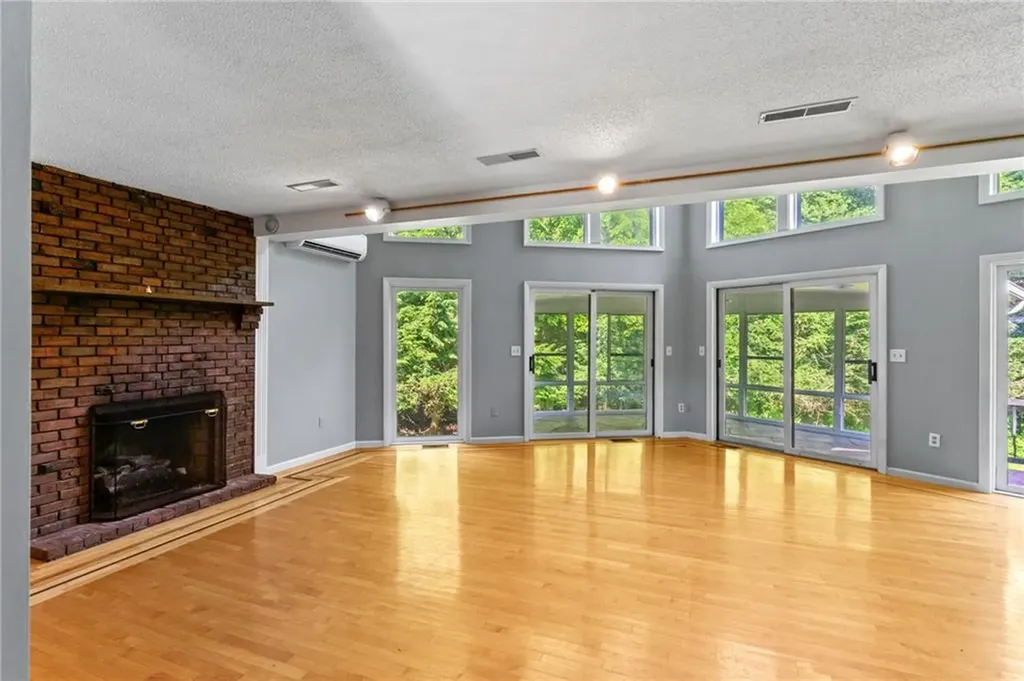 24 Tallyho Road Cumberland RI 02864