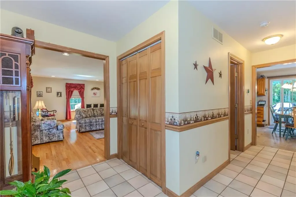 46 South Eagle Nest Drive Lincoln RI 02865
