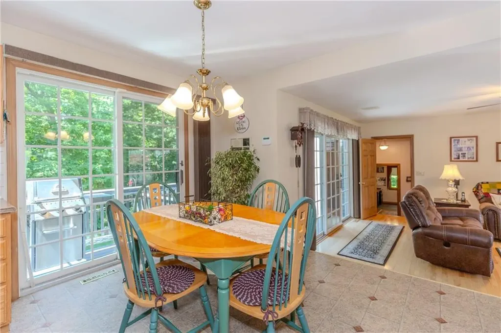 46 South Eagle Nest Drive Lincoln RI 02865