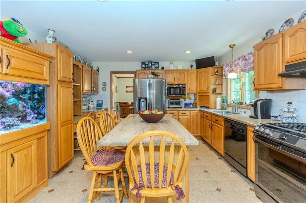46 South Eagle Nest Drive Lincoln RI 02865