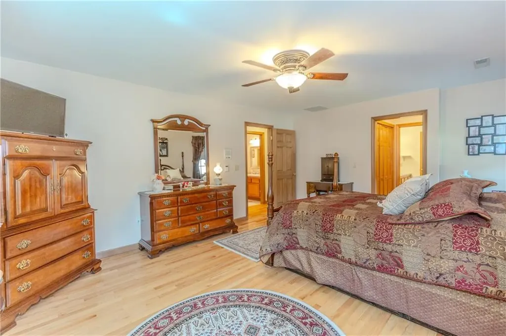 46 South Eagle Nest Drive Lincoln RI 02865