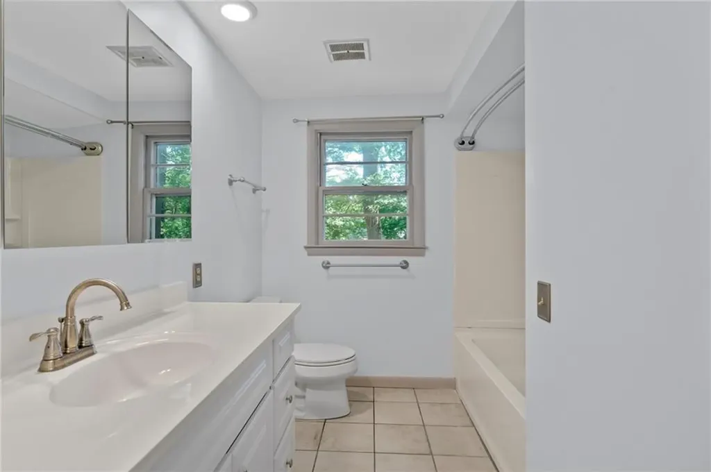 77 Wood Cove Drive Coventry RI 02816