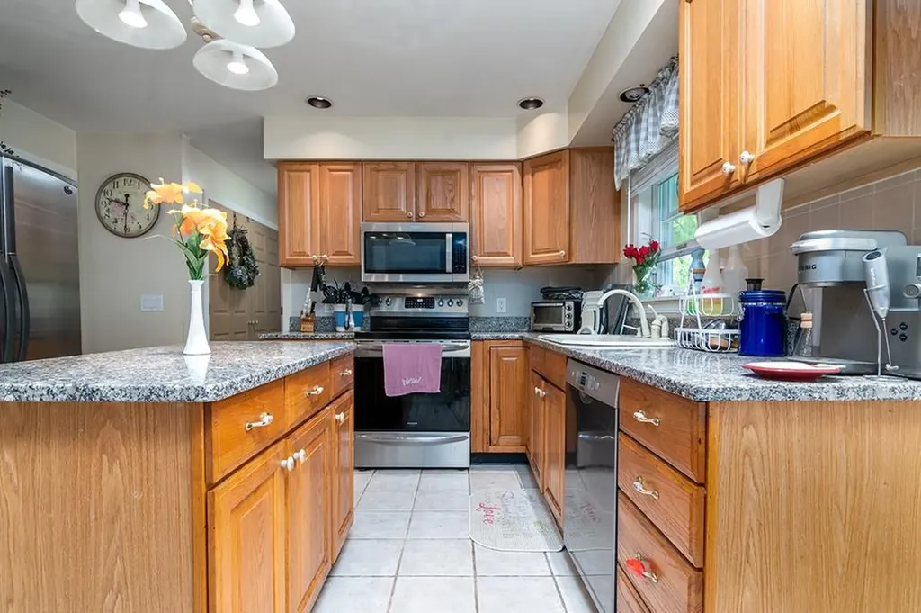 790 Kings Factory Road Charlestown RI 02813