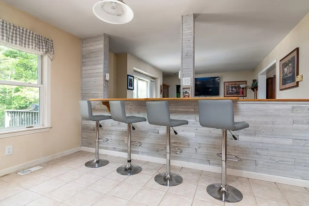 790 Kings Factory Road Charlestown RI 02813