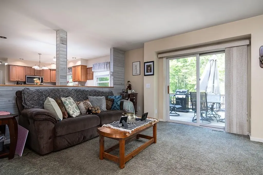 790 Kings Factory Road Charlestown RI 02813