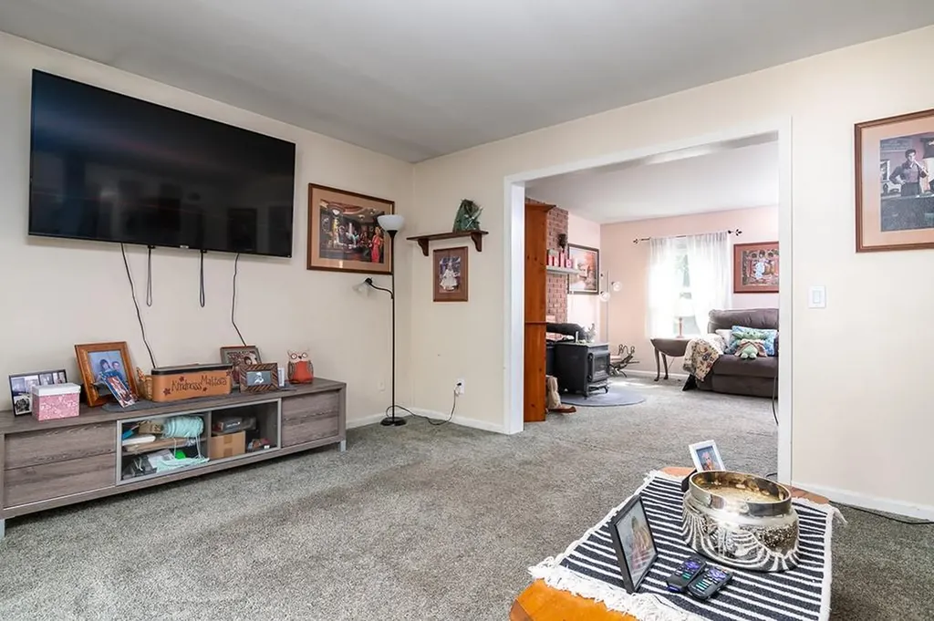 790 Kings Factory Road Charlestown RI 02813