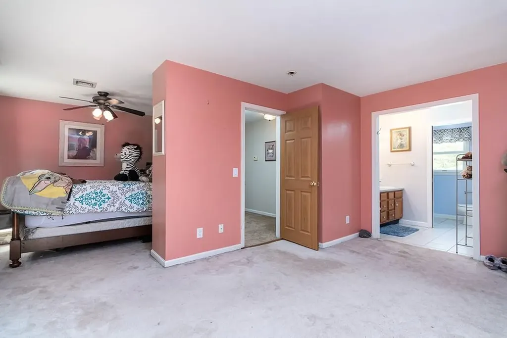 790 Kings Factory Road Charlestown RI 02813