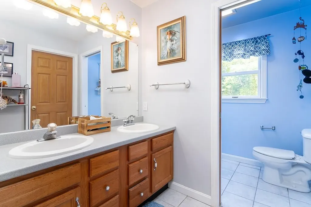 790 Kings Factory Road Charlestown RI 02813