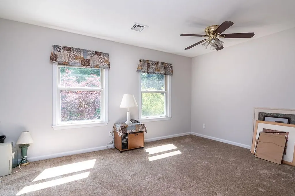 790 Kings Factory Road Charlestown RI 02813