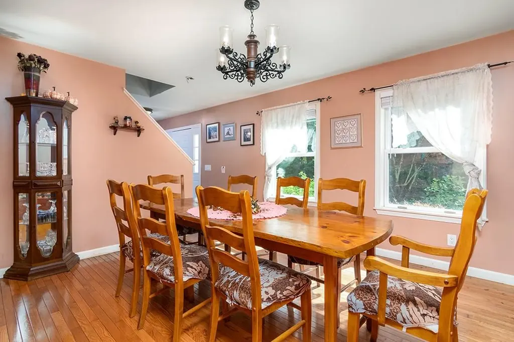 790 Kings Factory Road Charlestown RI 02813