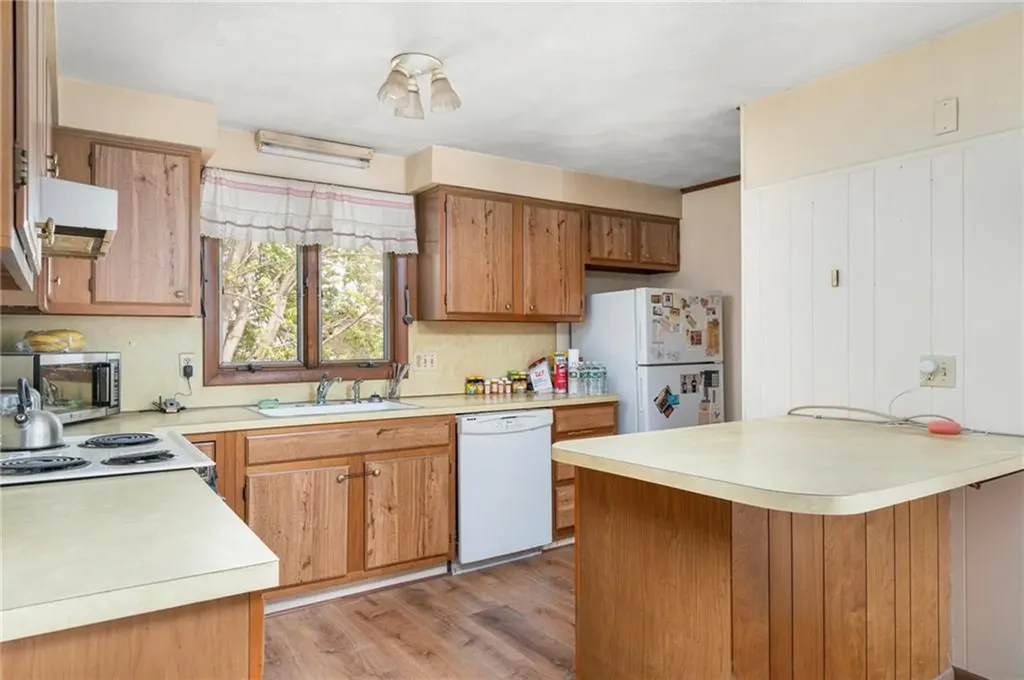 9 Adams Street North Providence RI 02904