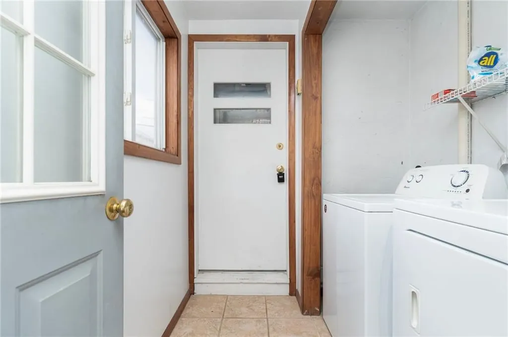 9 Adams Street North Providence RI 02904