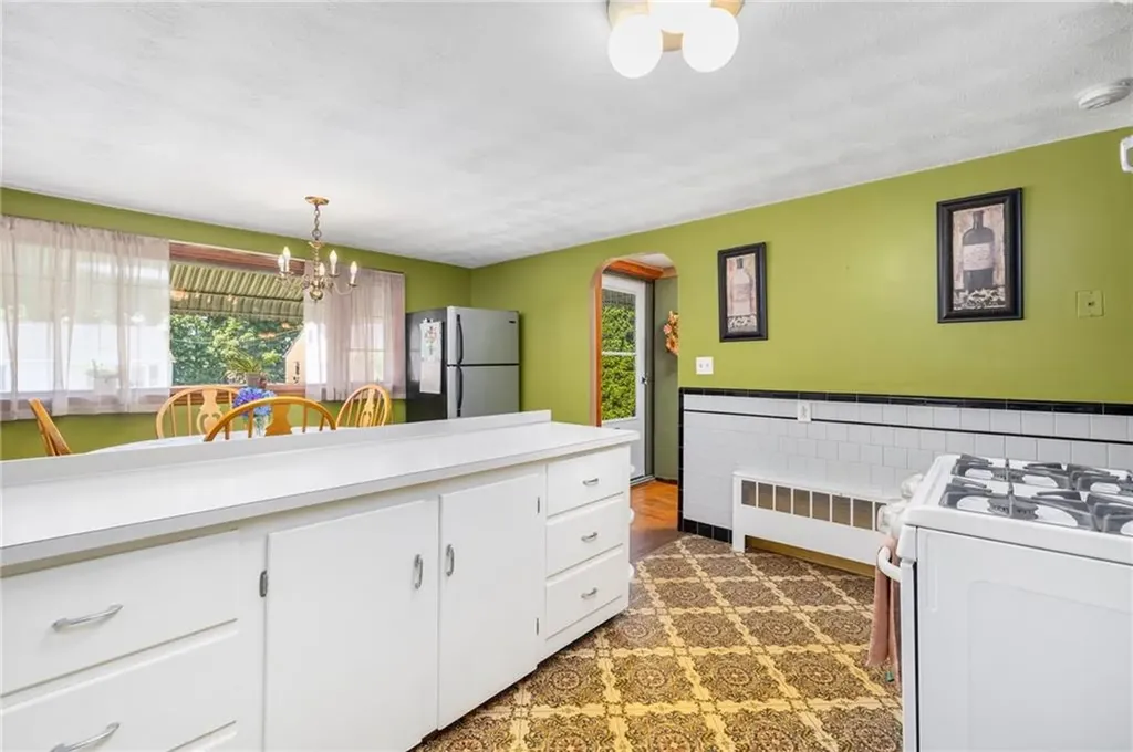 6 Belmont Terrace Cumberland RI 02864