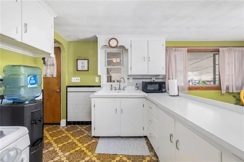 6 Belmont Terrace Cumberland RI 02864