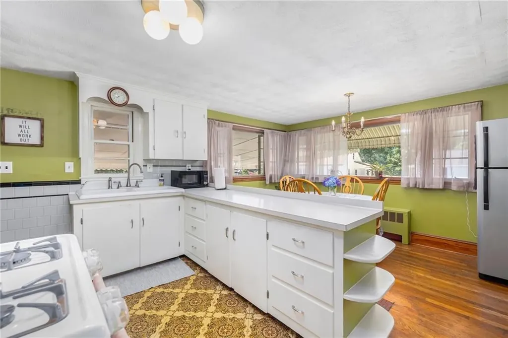 6 Belmont Terrace Cumberland RI 02864