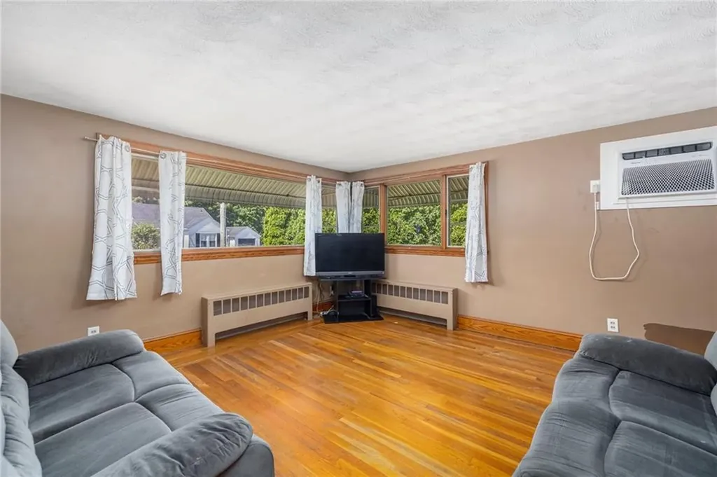 6 Belmont Terrace Cumberland RI 02864