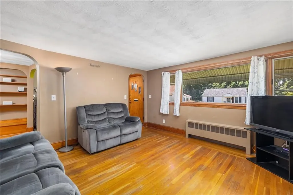 6 Belmont Terrace Cumberland RI 02864