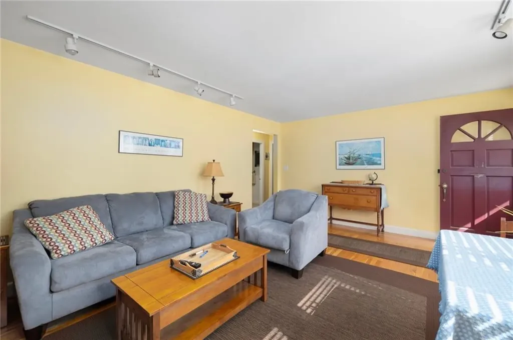 7 Odonnell Road Middletown RI 02842