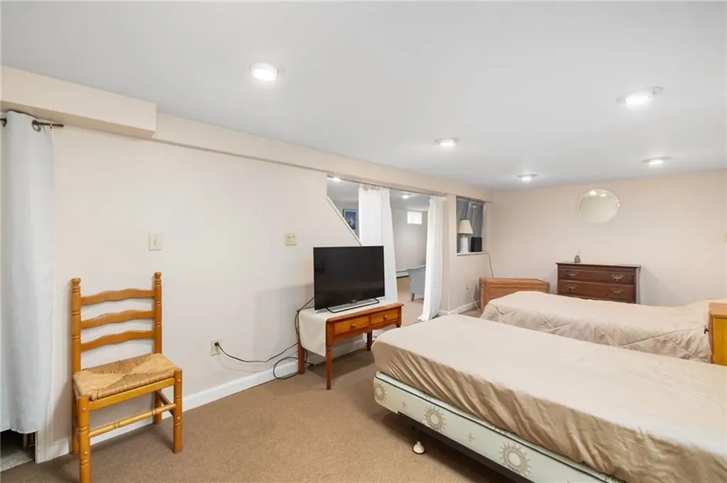 7 Odonnell Road Middletown RI 02842