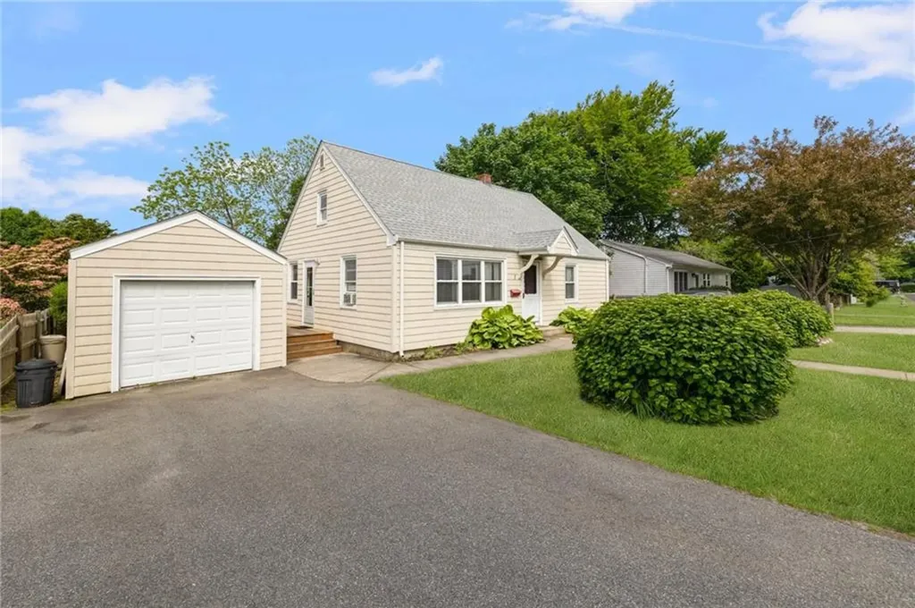 7 Odonnell Road Middletown RI 02842