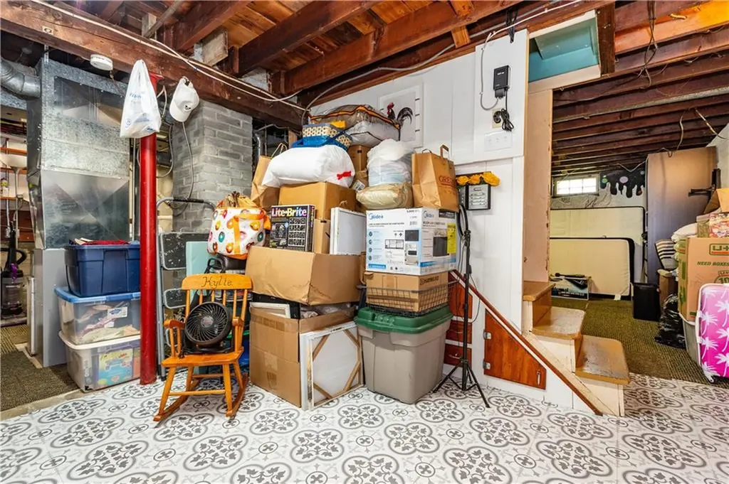 22 Deacon Avenue Warwick RI 02886