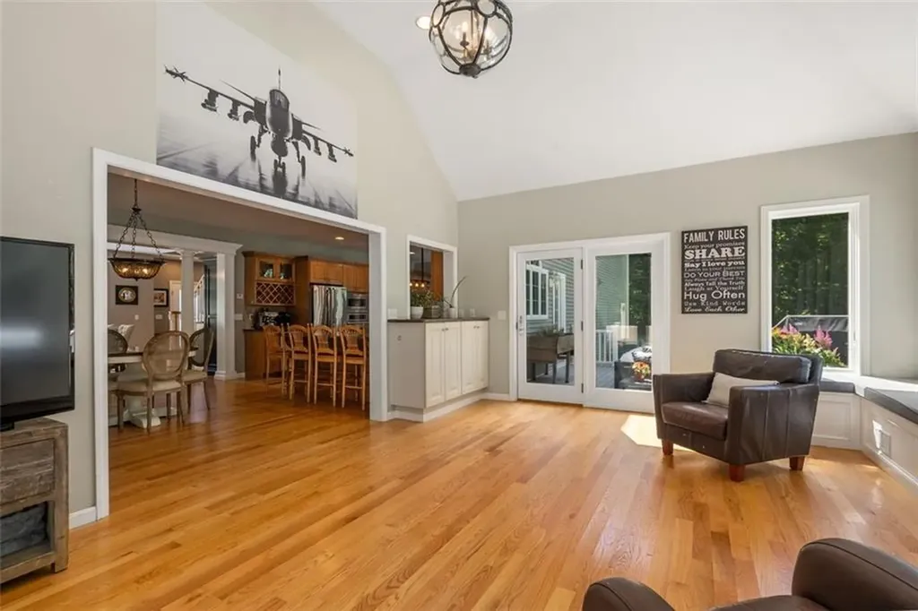 172 Little Pond County Road Cumberland RI 02864