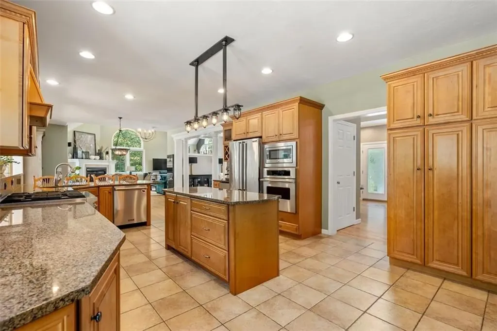 172 Little Pond County Road Cumberland RI 02864