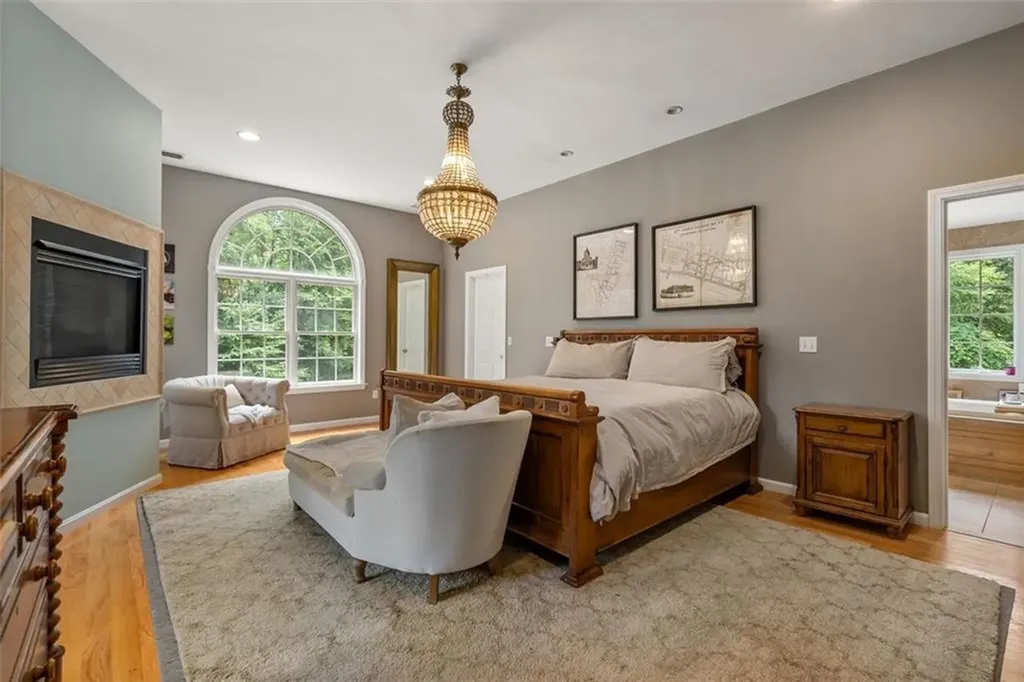 172 Little Pond County Road Cumberland RI 02864