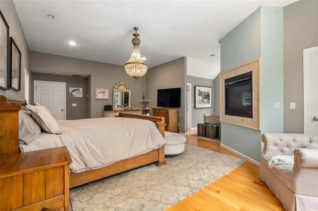 172 Little Pond County Road Cumberland RI 02864