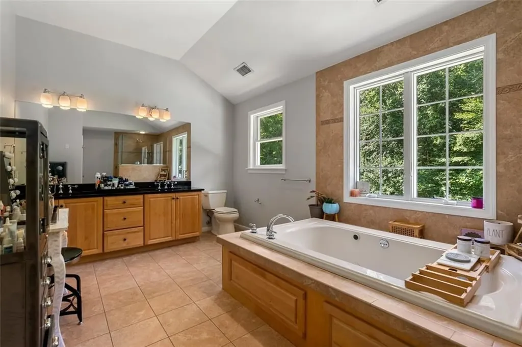 172 Little Pond County Road Cumberland RI 02864