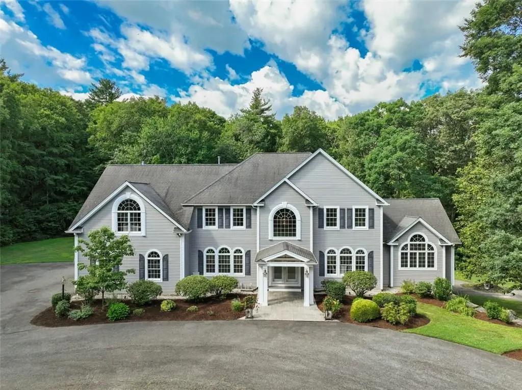 172 Little Pond County Road Cumberland RI 02864