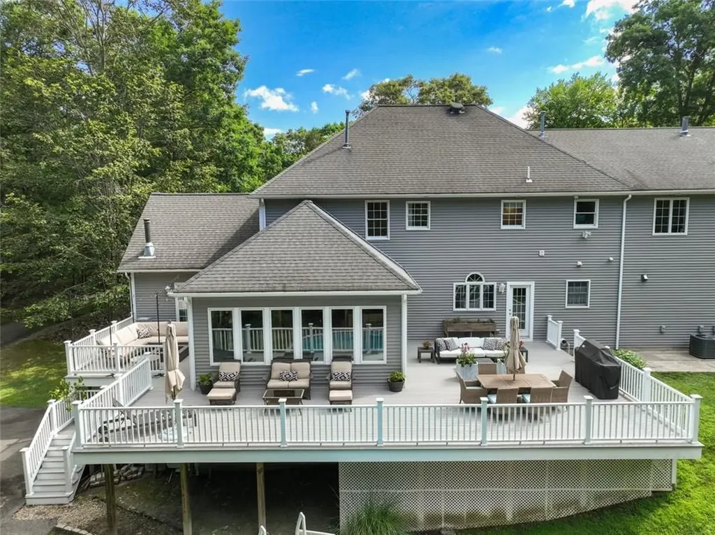 172 Little Pond County Road Cumberland RI 02864