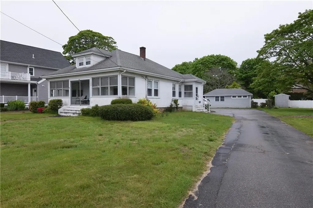 154 Beach Street Westerly RI 02891