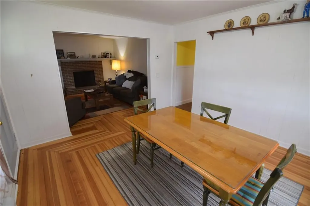 154 Beach Street Westerly RI 02891