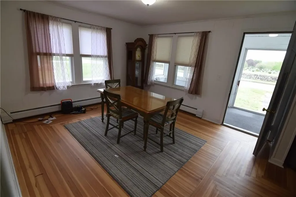 154 Beach Street Westerly RI 02891