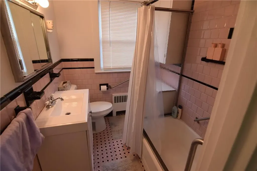 154 Beach Street Westerly RI 02891