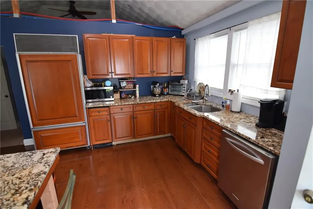 154 Beach Street Westerly RI 02891