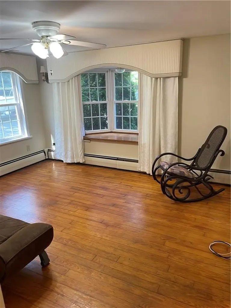 48 Lonsdale Street West Warwick RI 02893
