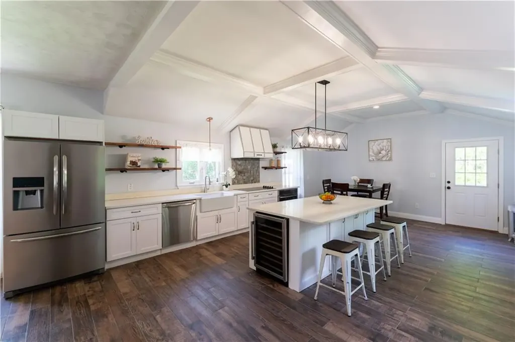 42 Bridal Avenue Warwick RI 02886