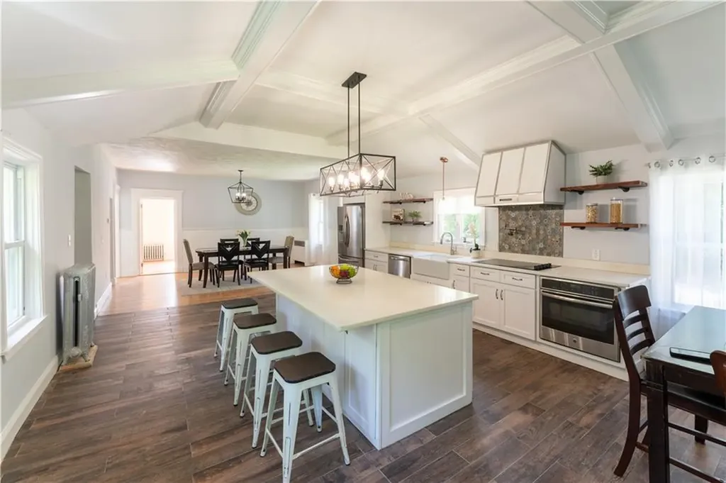 42 Bridal Avenue Warwick RI 02886