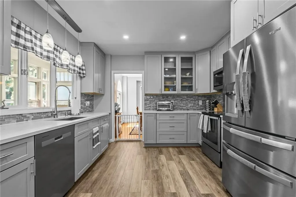 668 Park Avenue Woonsocket RI 02895