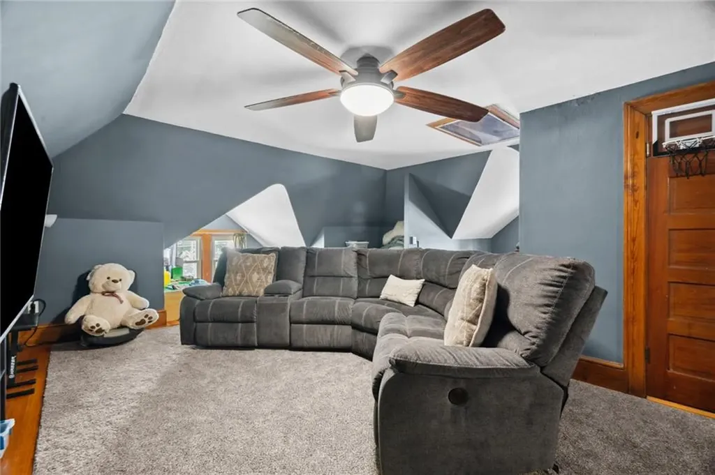 668 Park Avenue Woonsocket RI 02895