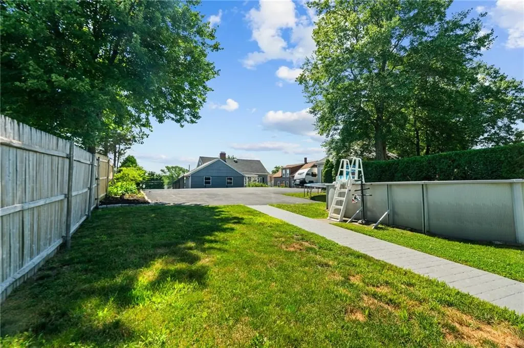 668 Park Avenue Woonsocket RI 02895