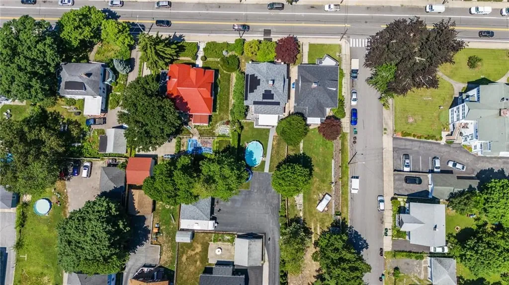 668 Park Avenue Woonsocket RI 02895
