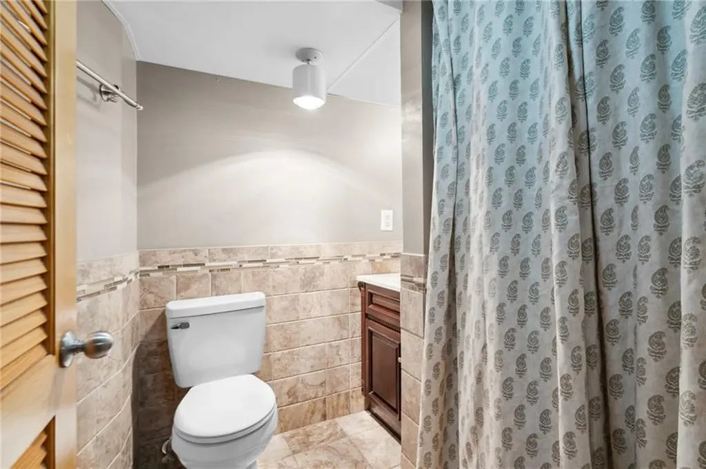 668 Park Avenue Woonsocket RI 02895